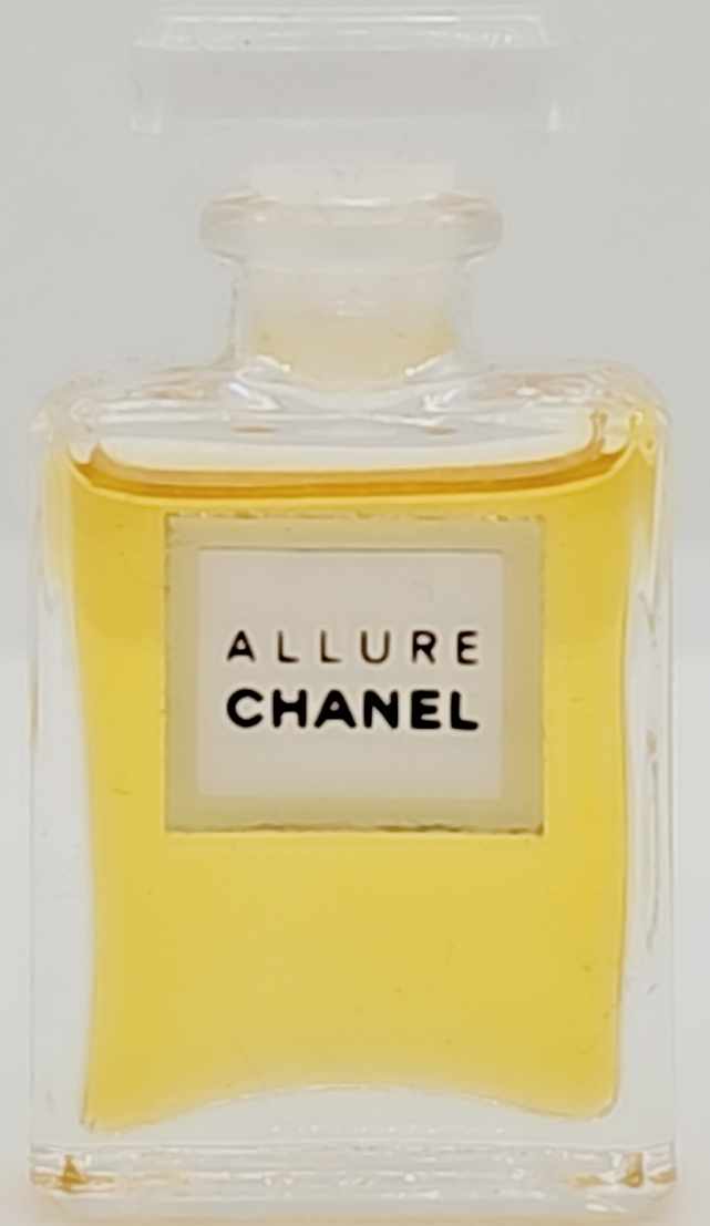 Chanel Mini Parfum Set – 5 Iconic Fragrances in Collector Bottles